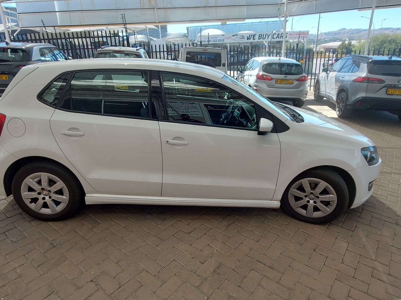 2013 Volkswagen Polo photo 8