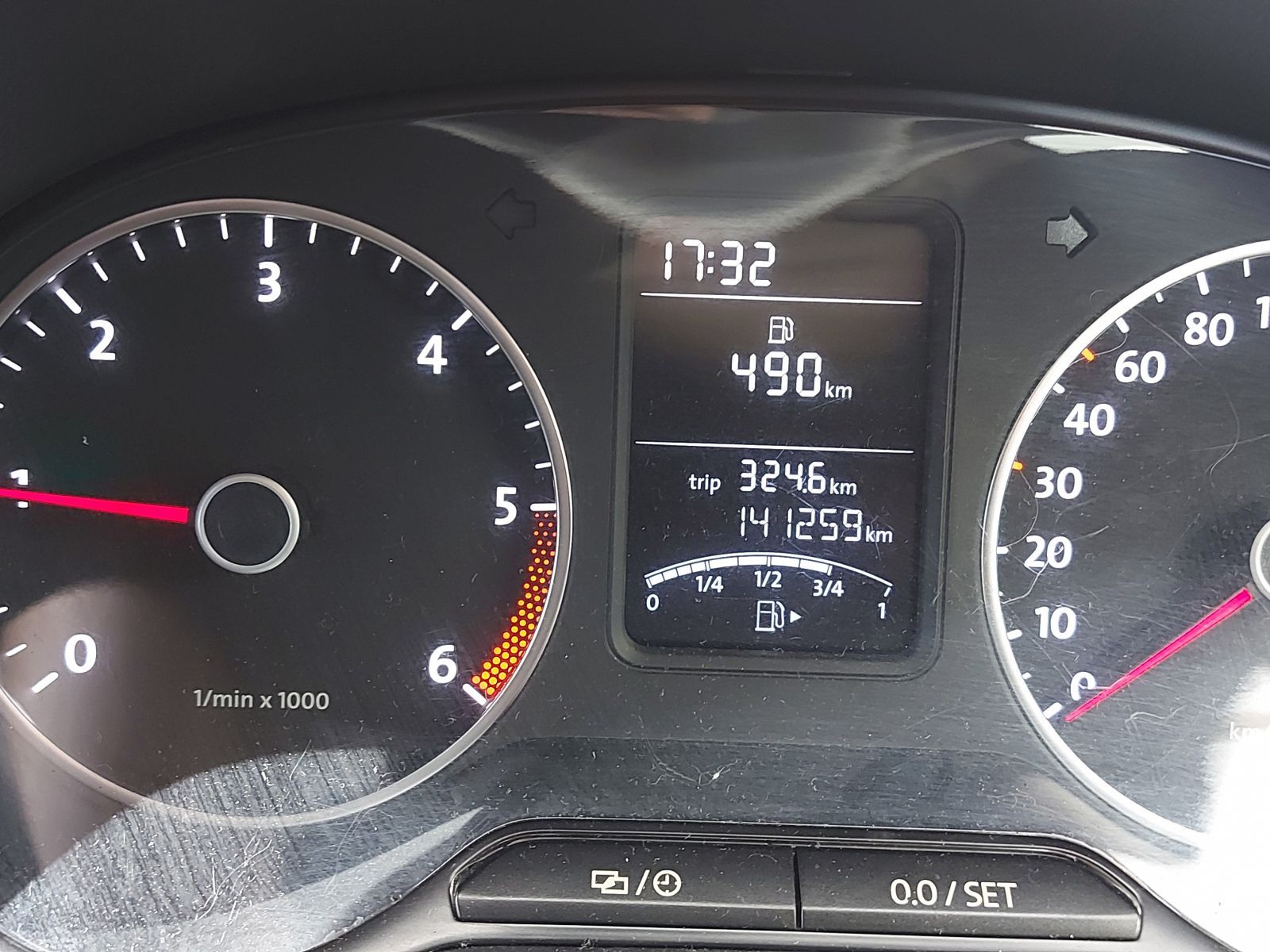2013 Volkswagen Polo photo 9