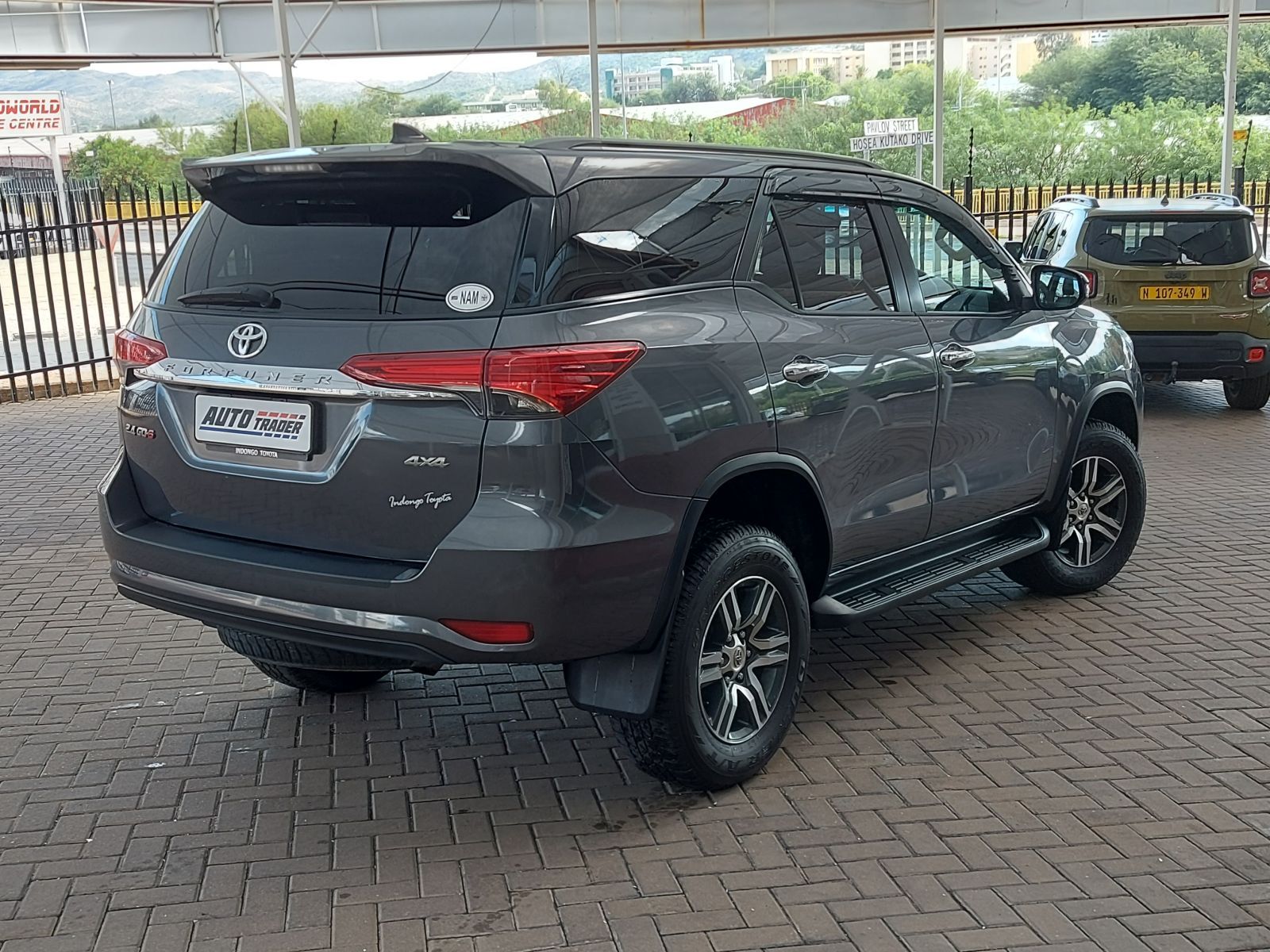 2019 Toyota Fortuner photo 7