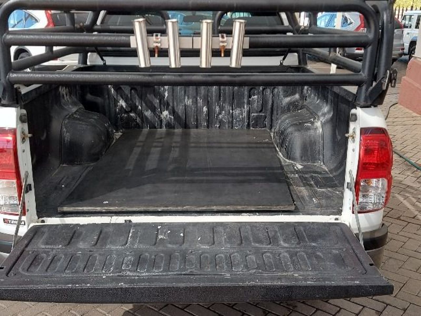 2020 Toyota Hilux photo 13