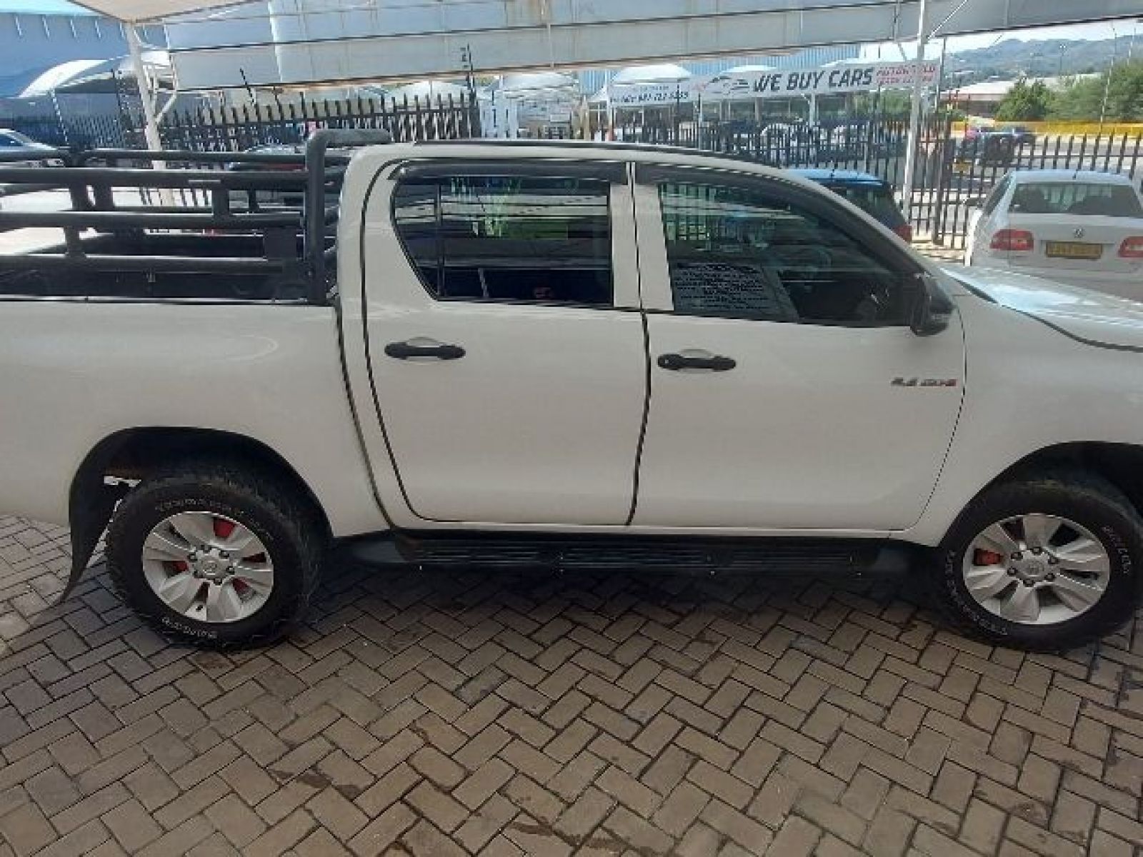 2020 Toyota Hilux photo 8