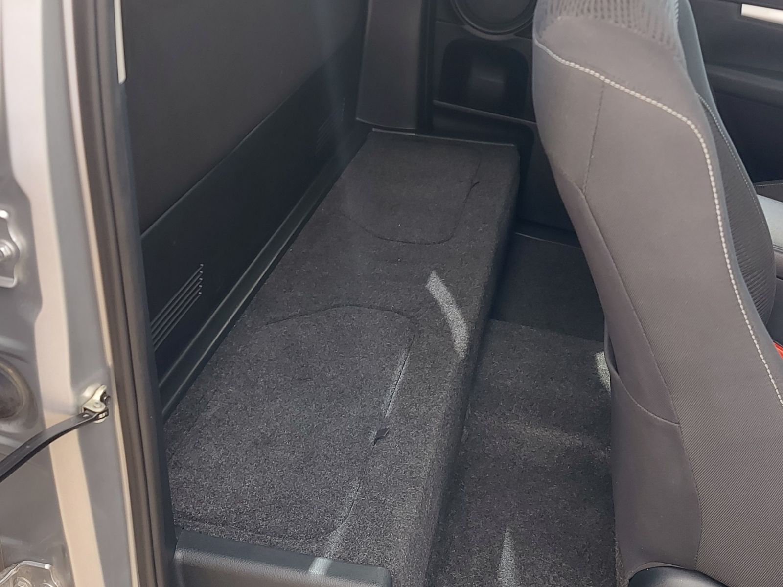 2024 Toyota Hilux photo 12