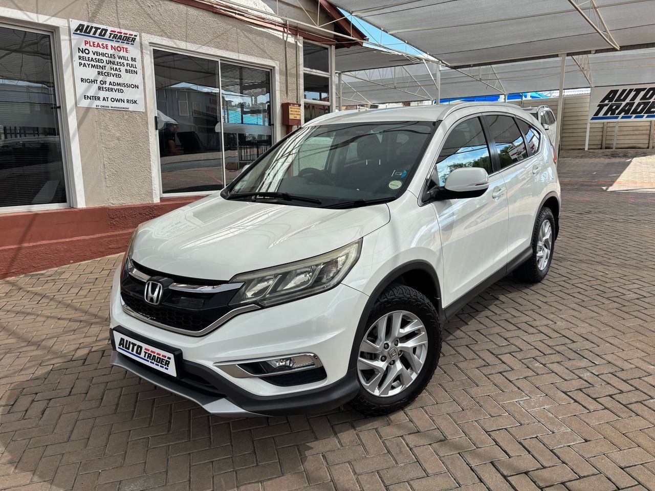 2015 Honda CR-V photo 1