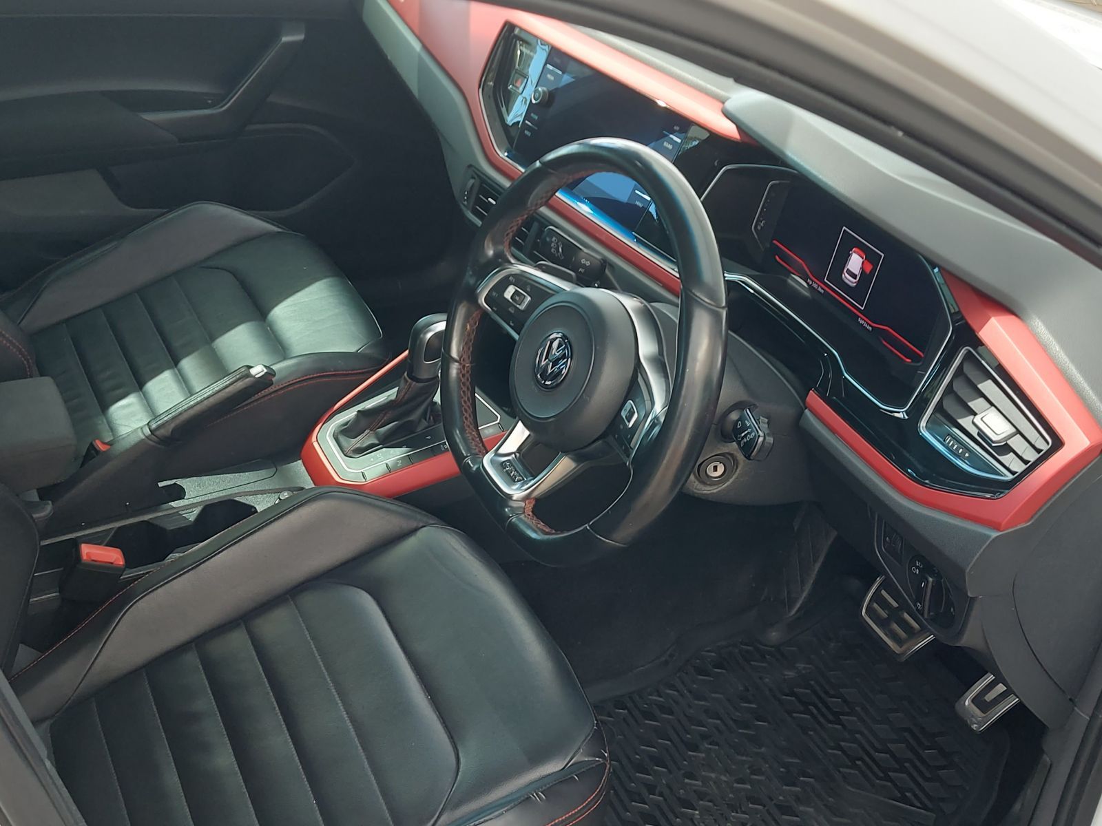 2020 Volkswagen Polo photo 11
