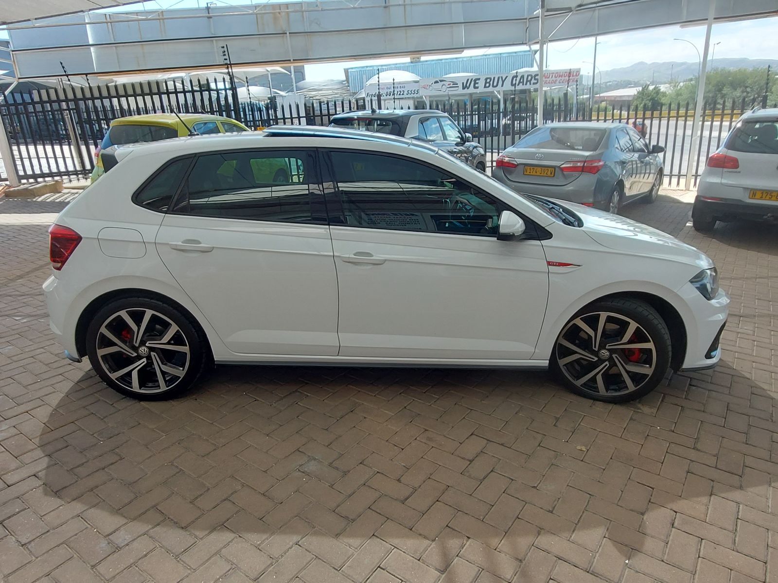 2020 Volkswagen Polo photo 8