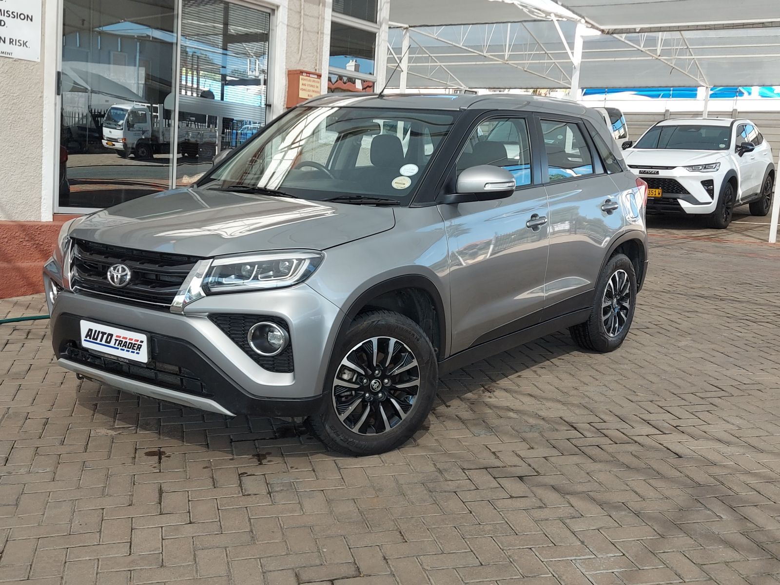 2021 Toyota Urban Cruiser photo 1