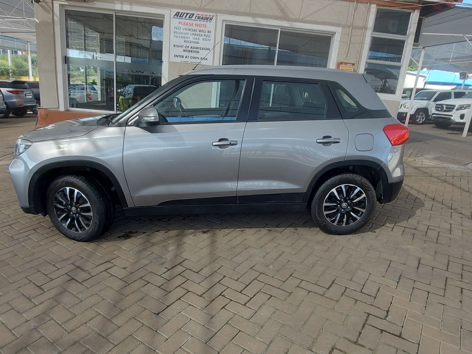 2021 Toyota Urban Cruiser photo 4