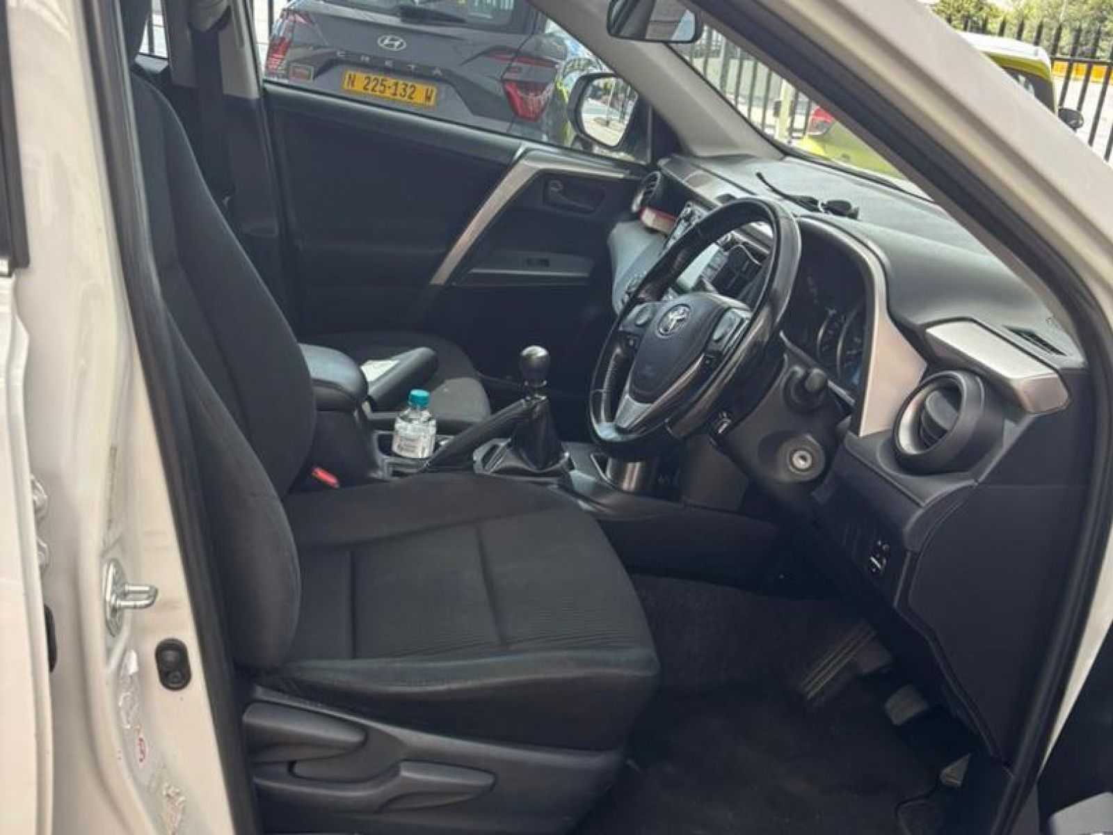 2019 Toyota Rav4 photo 11