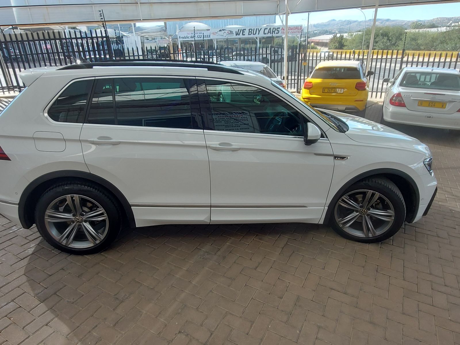 2021 Volkswagen Tiguan photo 8