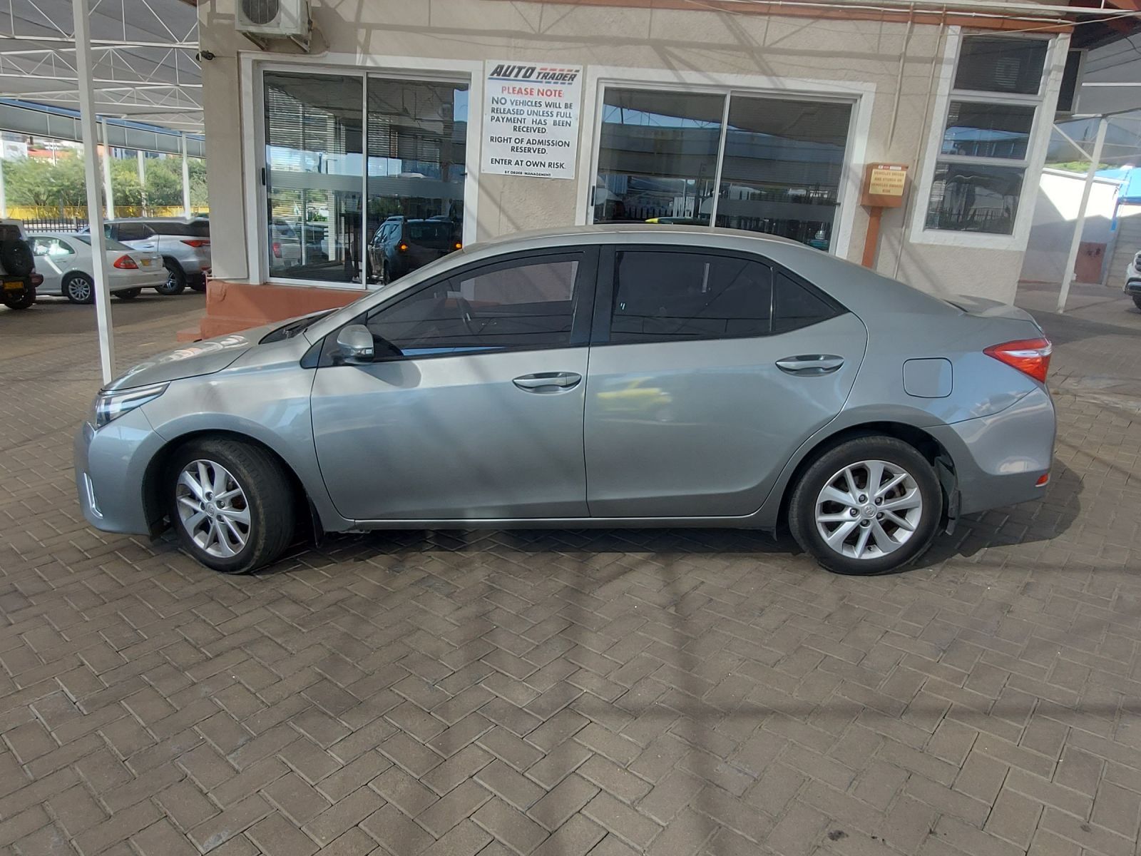 2014 Toyota Corolla photo 4