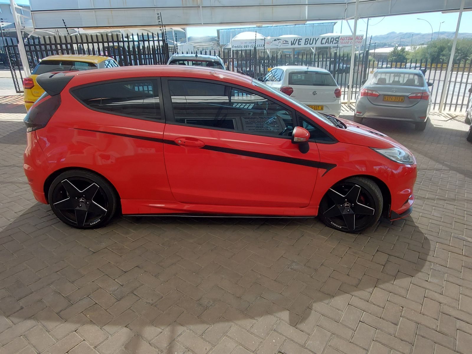 2014 Ford Fiesta photo 8