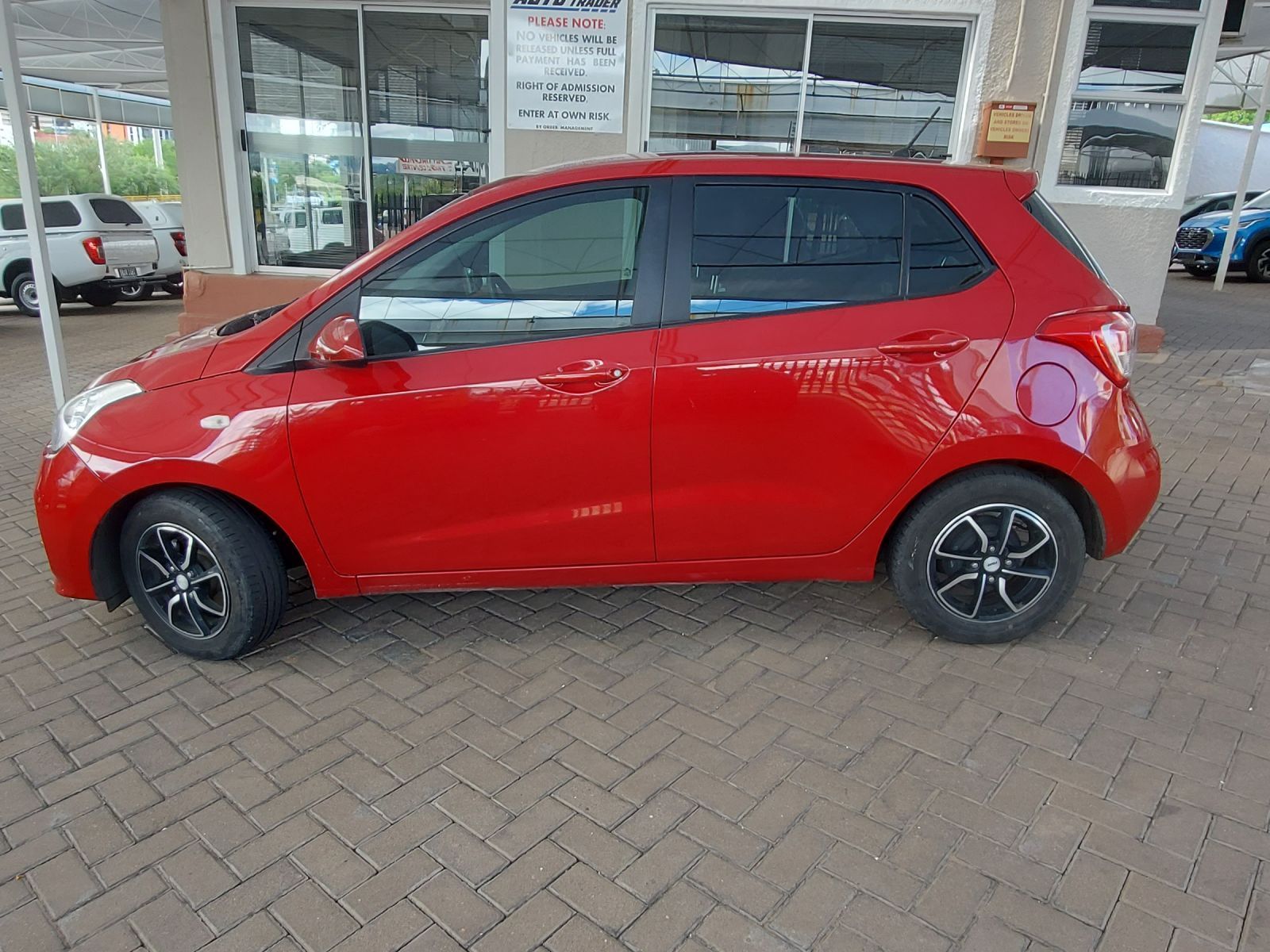 2019 Hyundai i10 photo 4