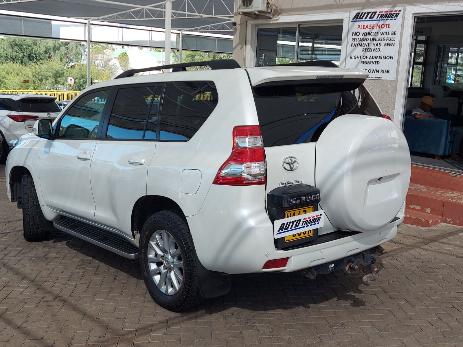 2014 Toyota Prado photo 5
