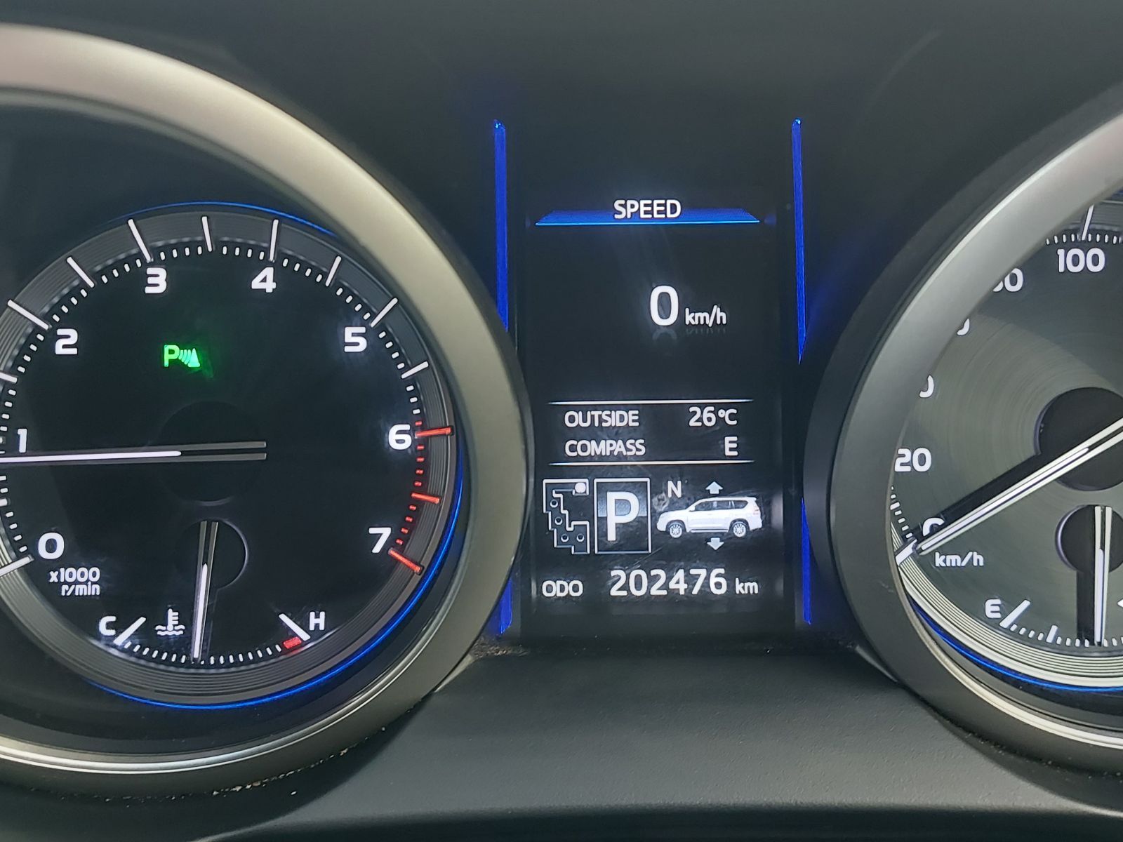 2014 Toyota Prado photo 9