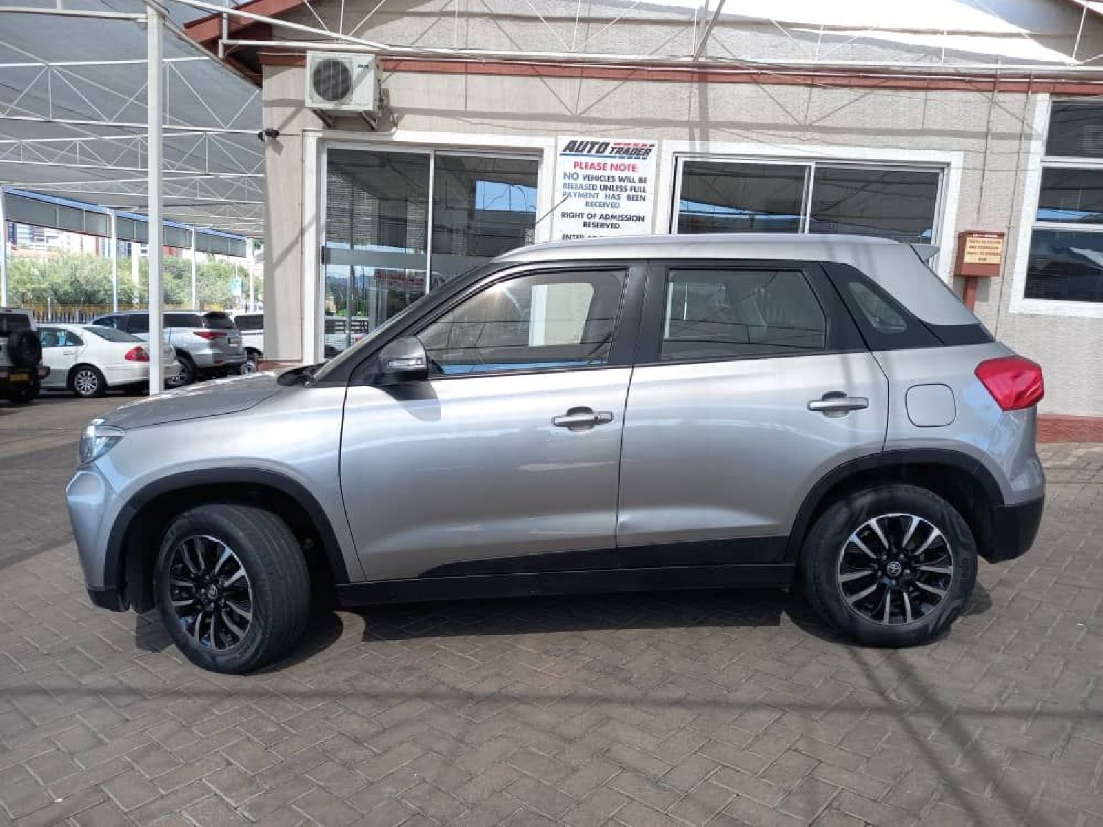 2021 Toyota Urban Cruiser photo 4