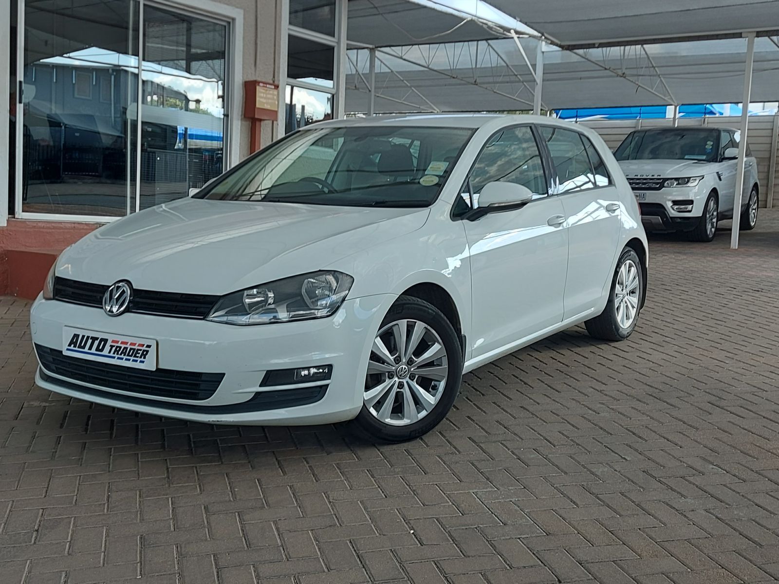 2013 Volkswagen Golf photo 1