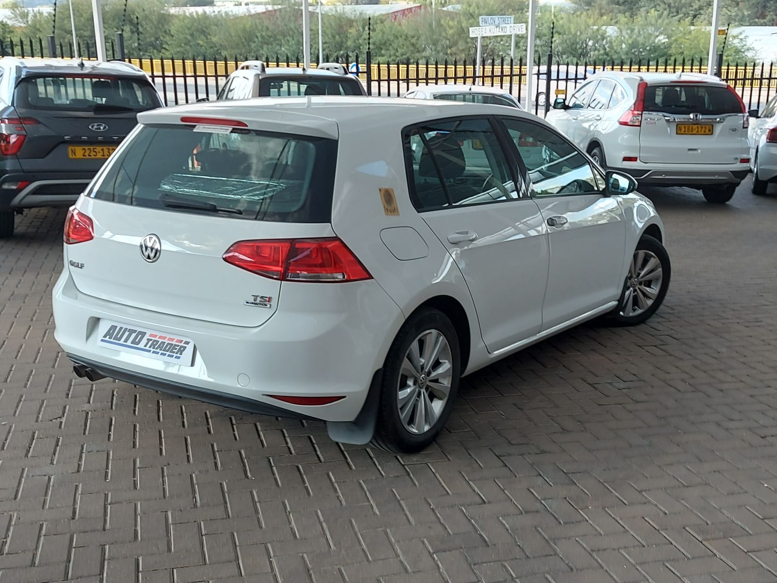 2013 Volkswagen Golf photo 9