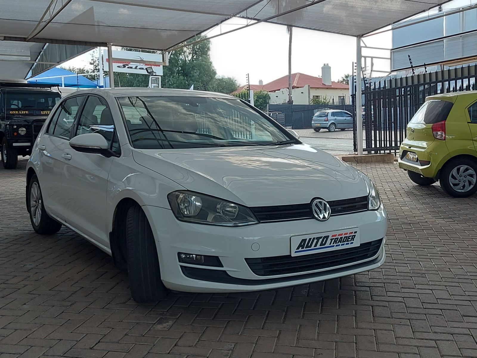 2013 Volkswagen Golf photo 3