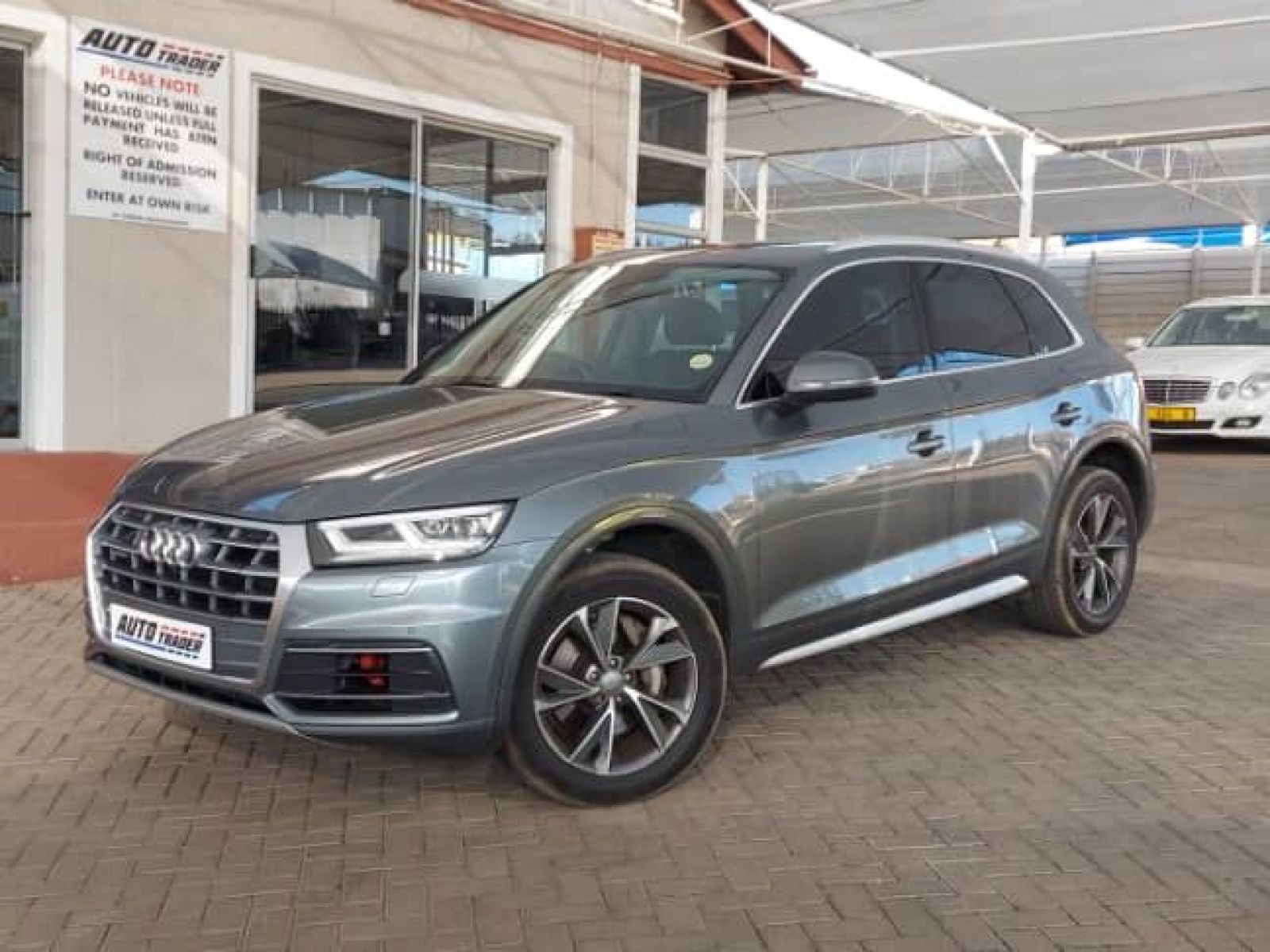2018 Audi Q5 photo 1