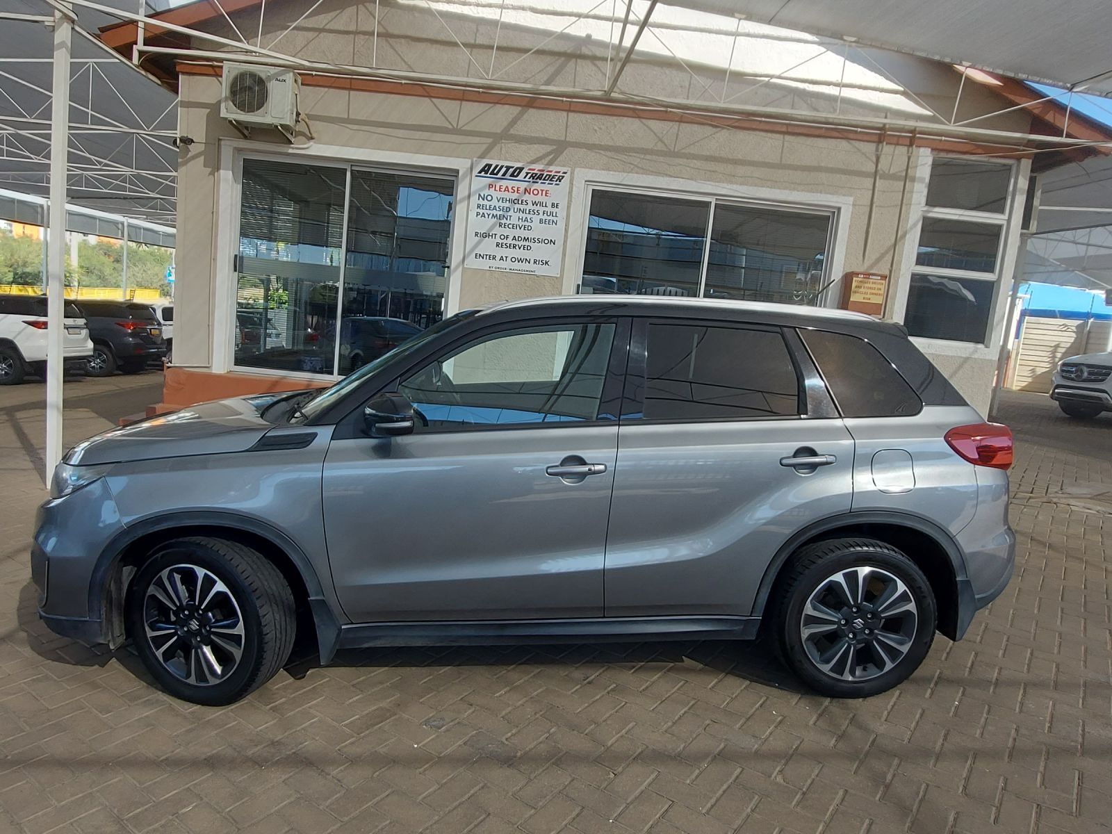 2020 Suzuki Vitara photo 4