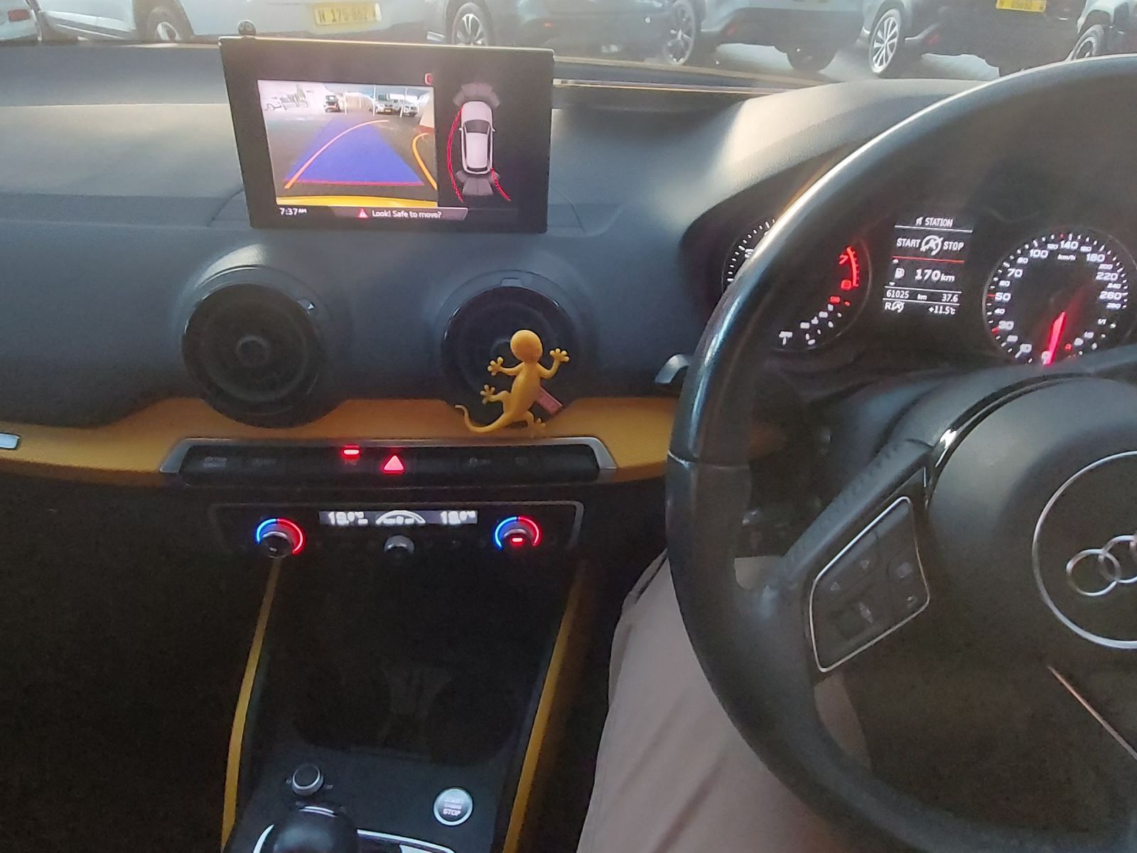 2019 Audi Q2 photo 10