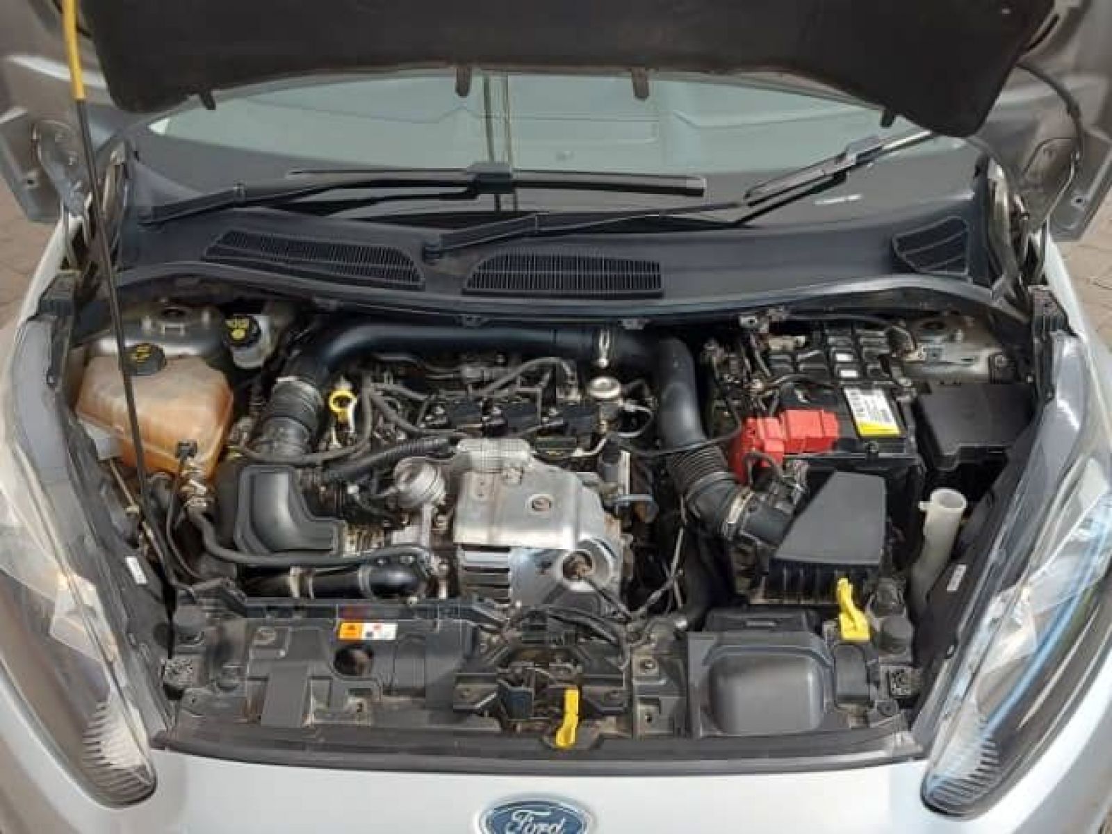 2015 Ford Fiesta photo 14