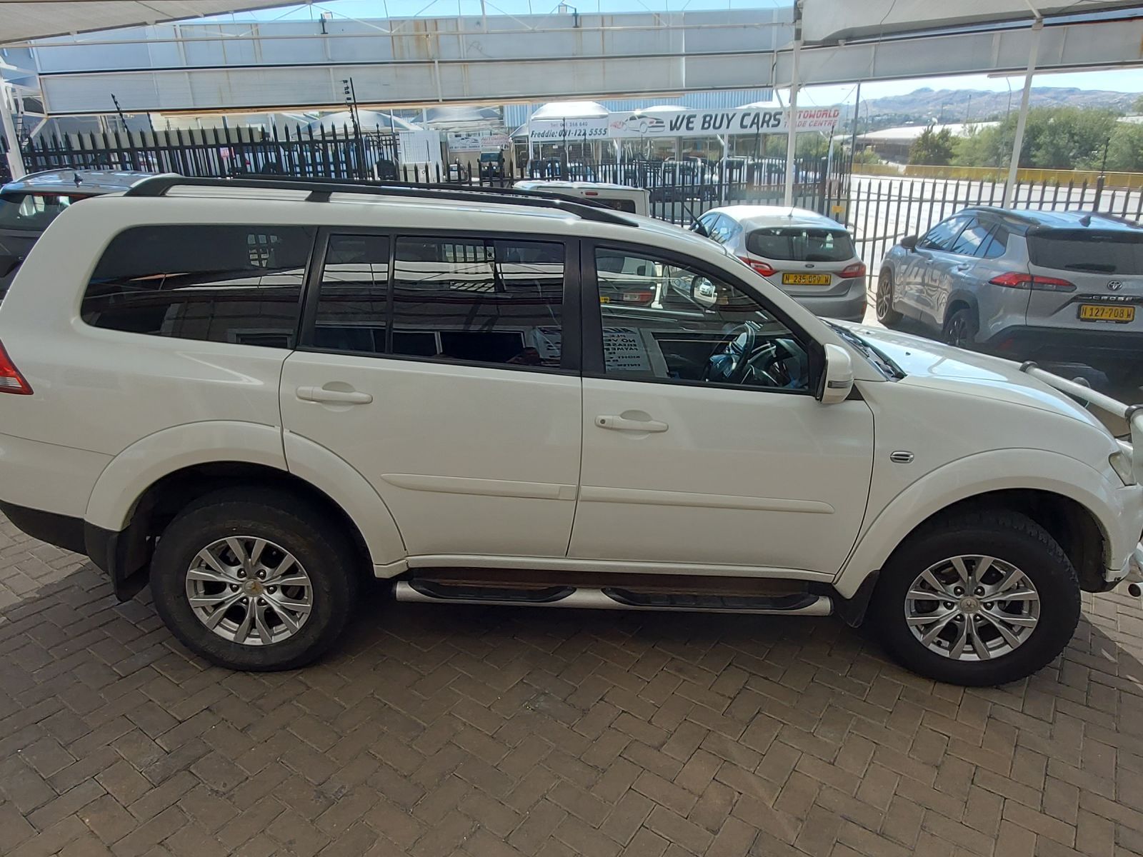2014 Mitsubishi Pajero photo 8