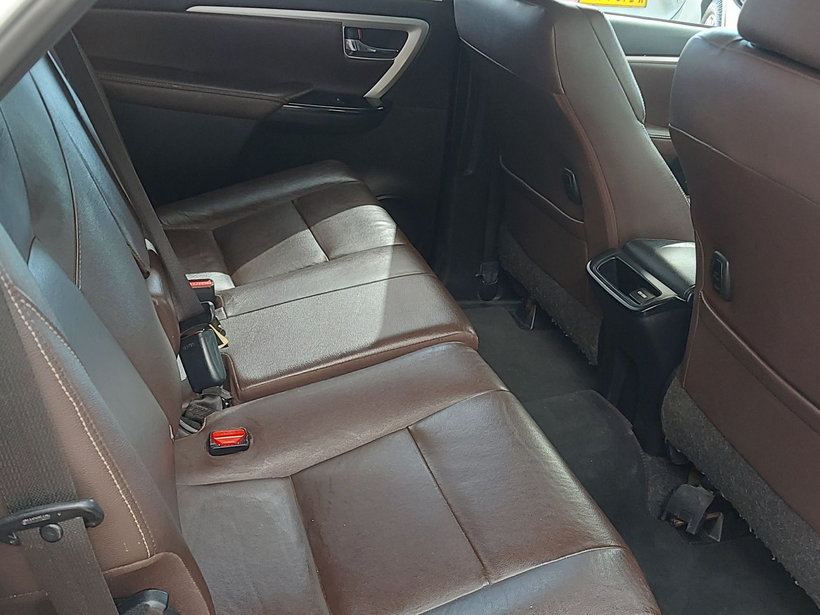 2016 Toyota Fortuner photo 12