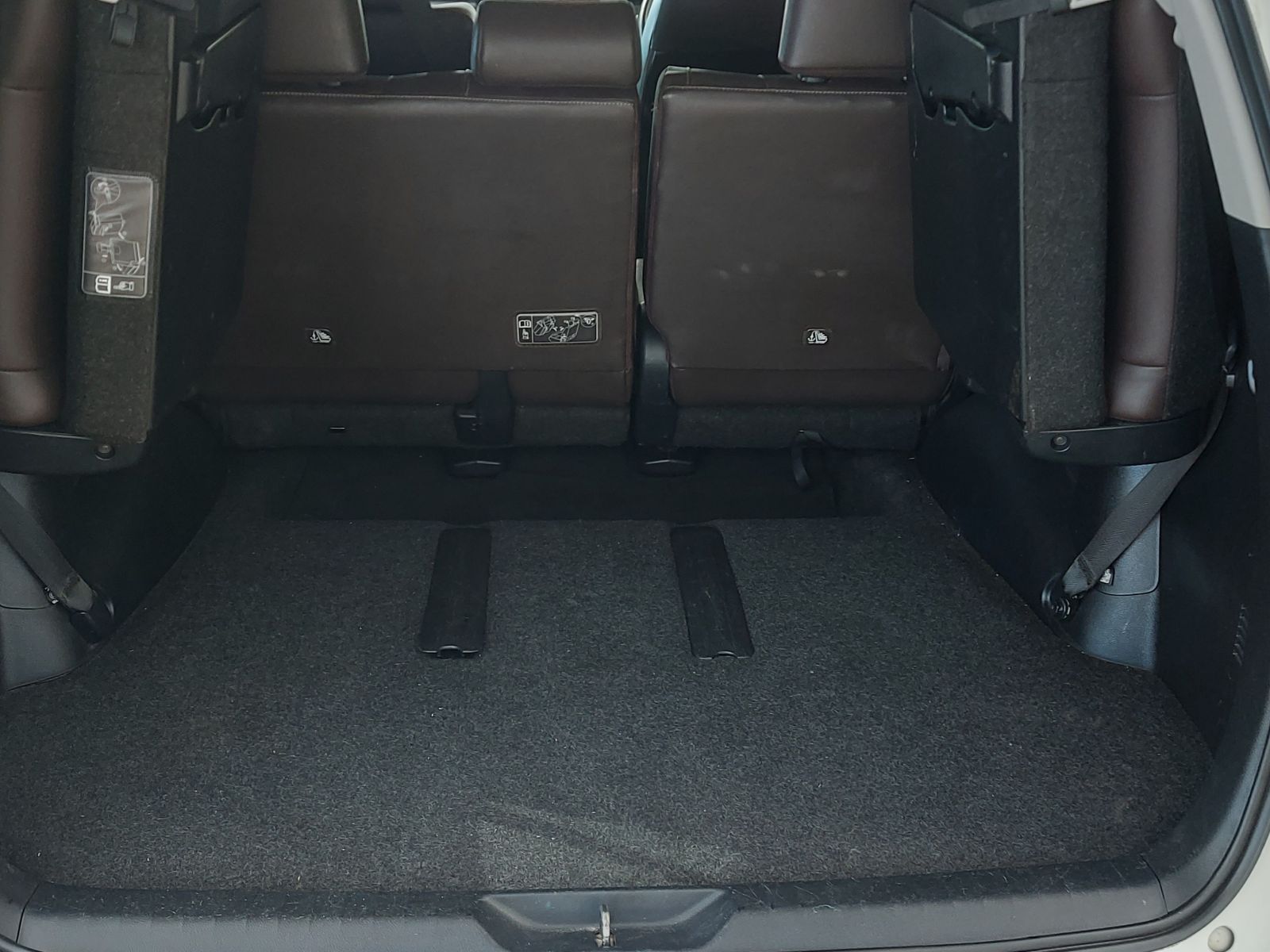 2016 Toyota Fortuner photo 13