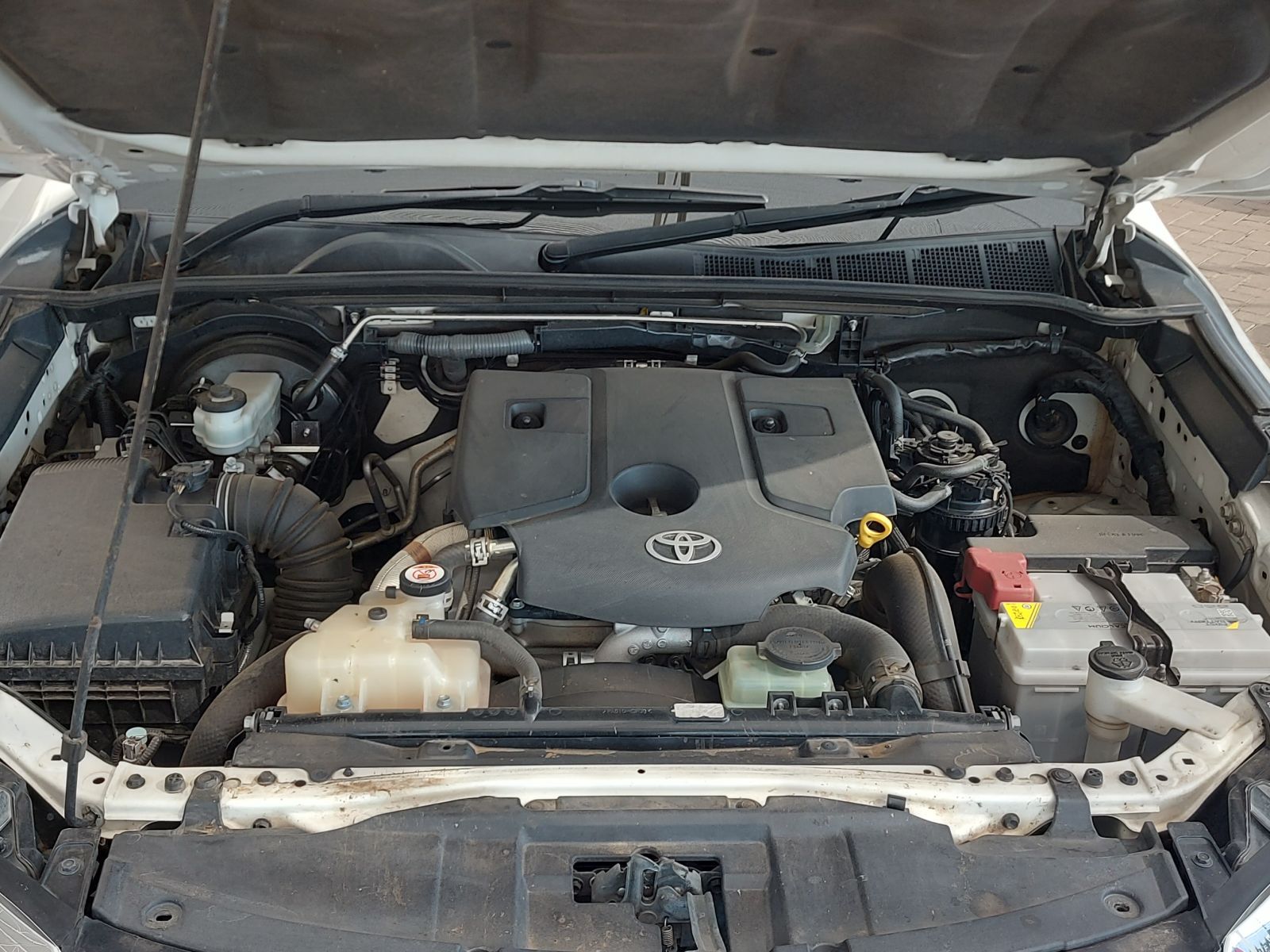 2016 Toyota Fortuner photo 14