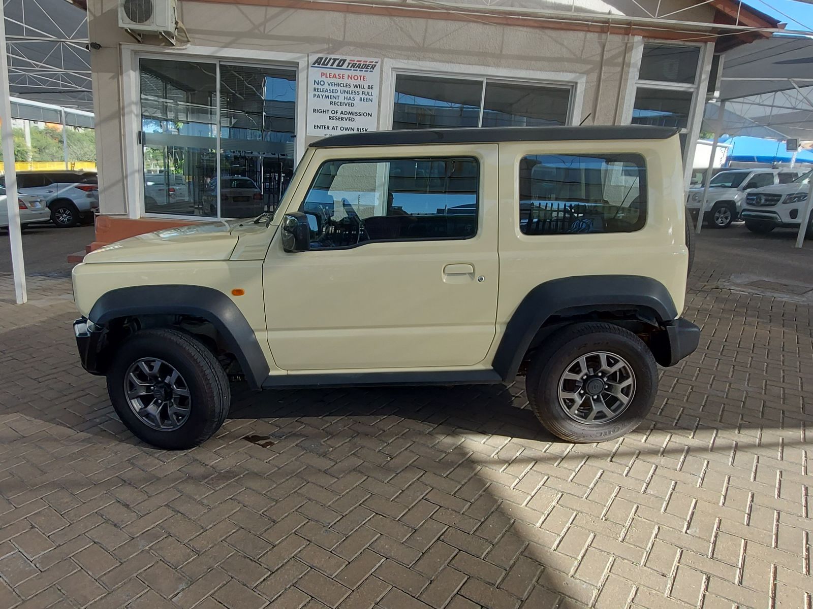 2021 Suzuki Jimmy photo 4
