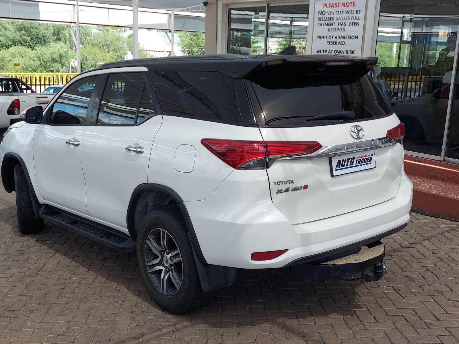 2018 Toyota Fortuner photo 5