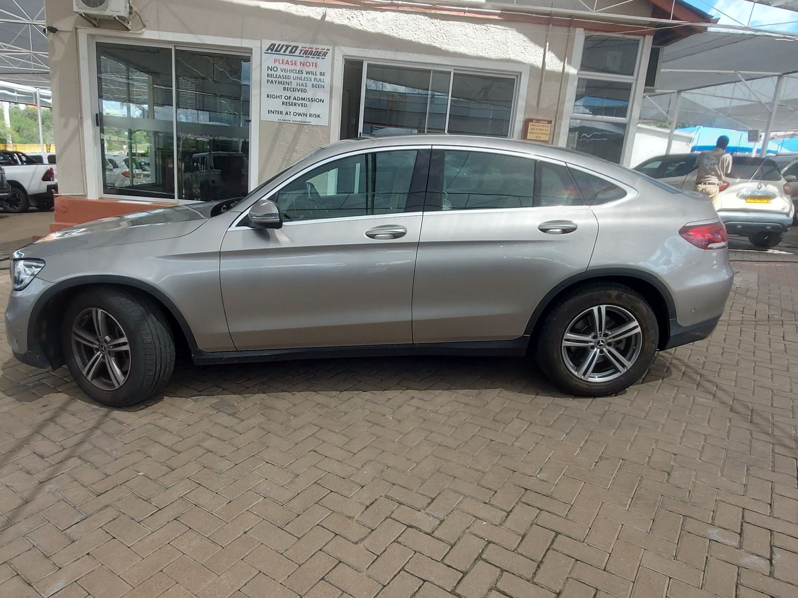 2021 Mercedes-Benz GLC photo 4