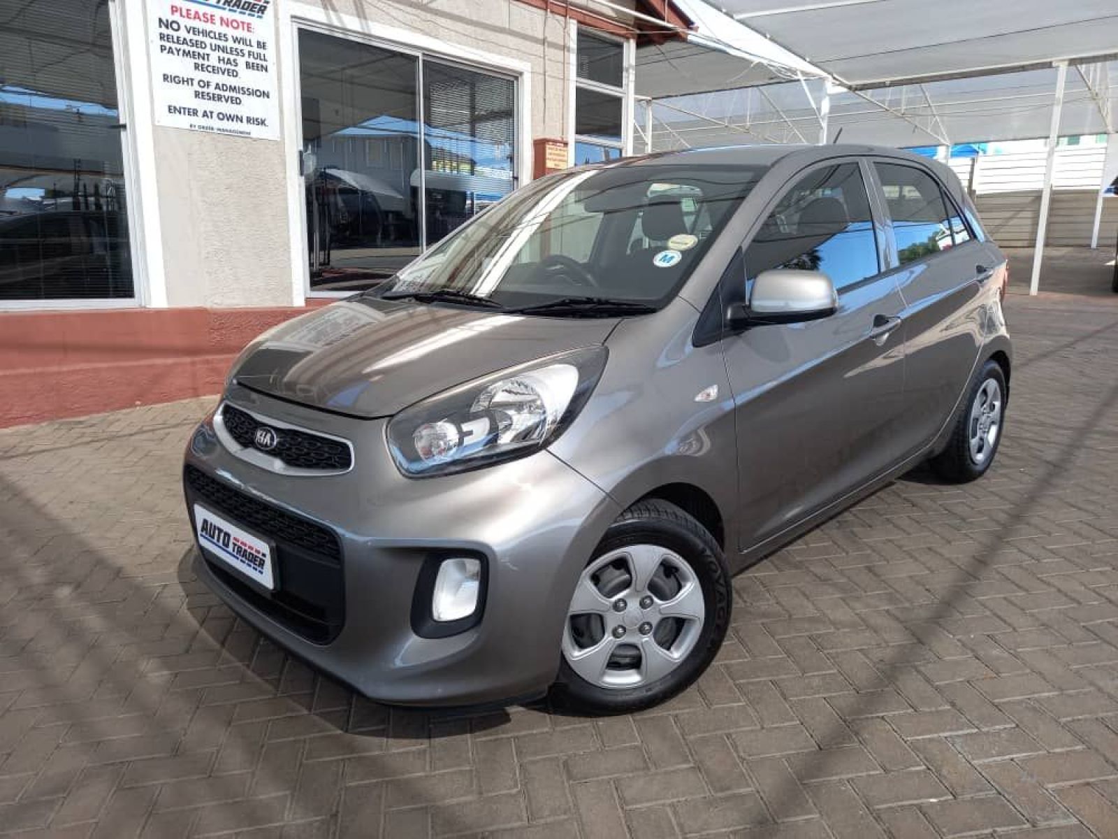 2016 Kia Picanto photo 1