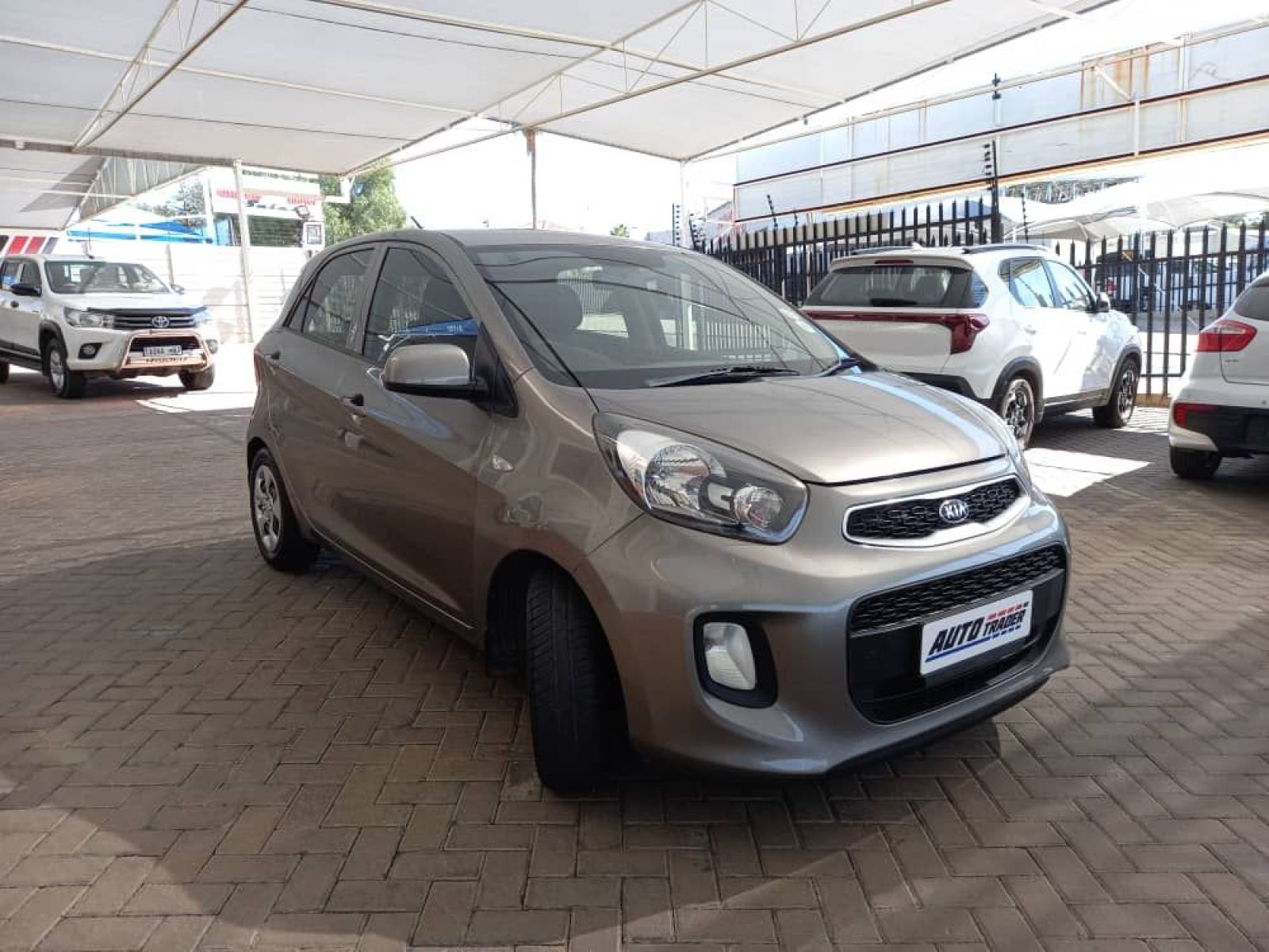 2016 Kia Picanto photo 3