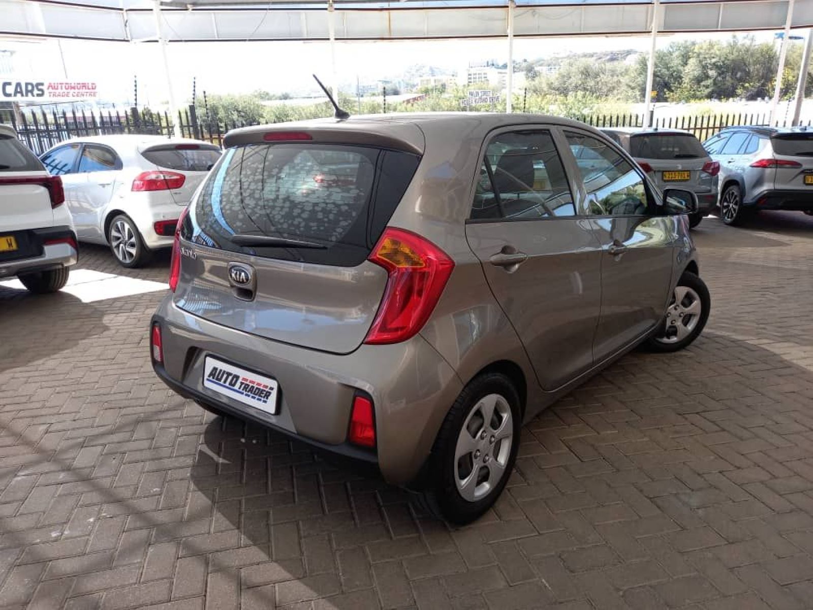 2016 Kia Picanto photo 7