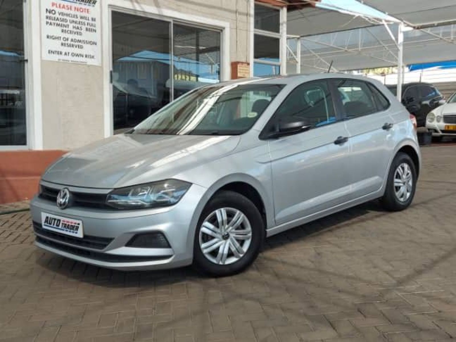 2018 Volkswagen Polo photo 1