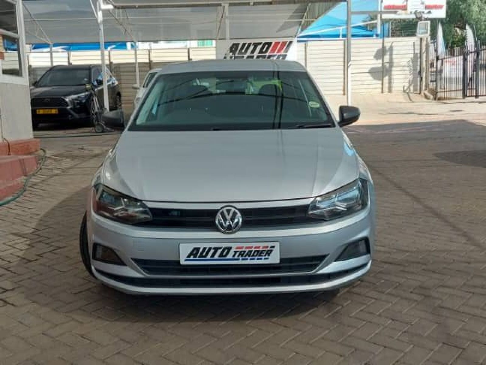 2018 Volkswagen Polo photo 2