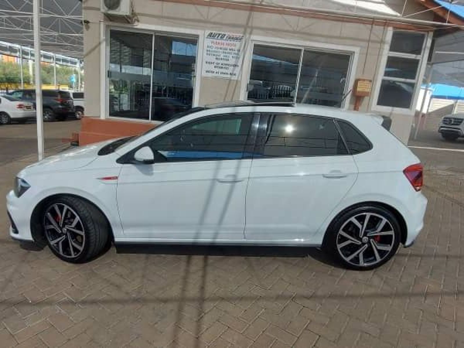 2020 Volkswagen Polo photo 4