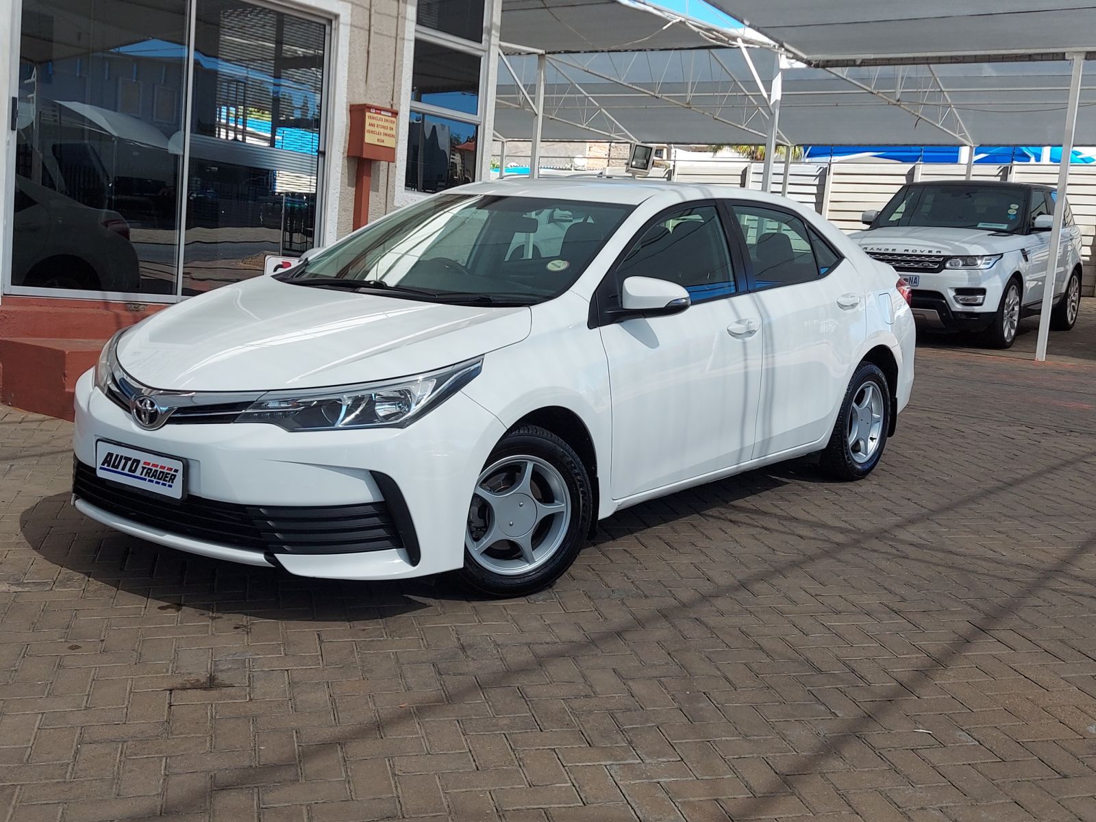 2017 Toyota Corolla photo 1