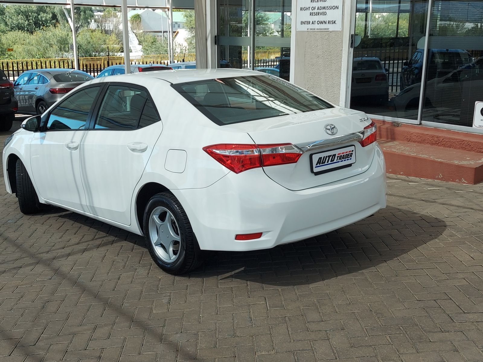 2017 Toyota Corolla photo 5