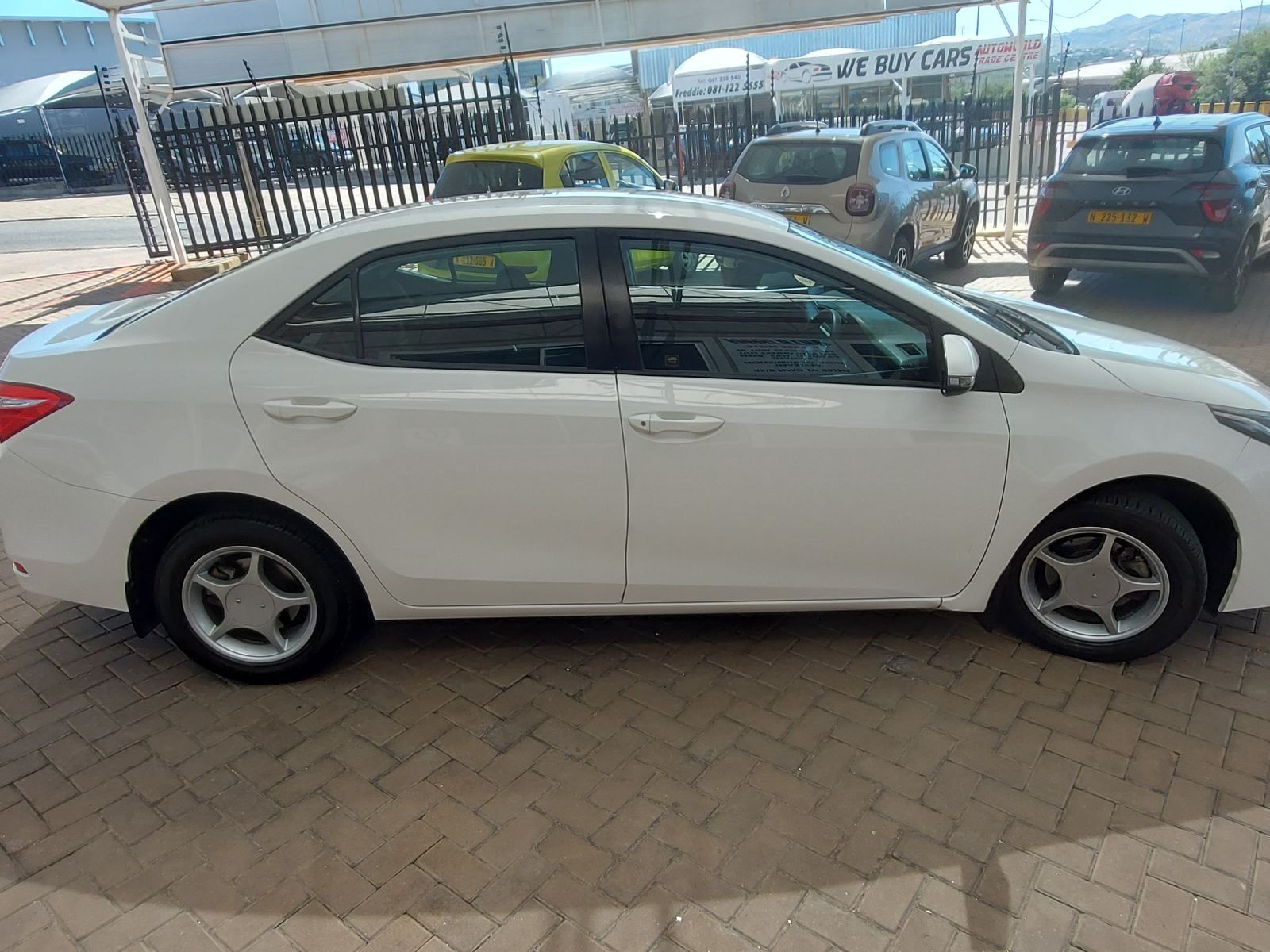 2017 Toyota Corolla photo 8