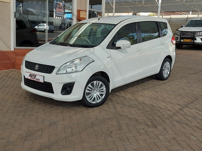 2015 Suzuki Ertiga photo 1