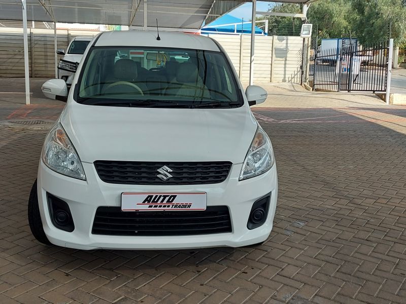 2015 Suzuki Ertiga photo 2