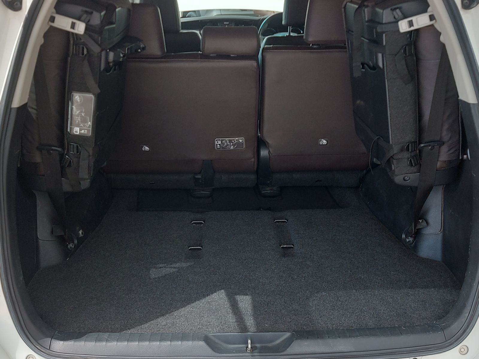 2017 Toyota Fortuner photo 13