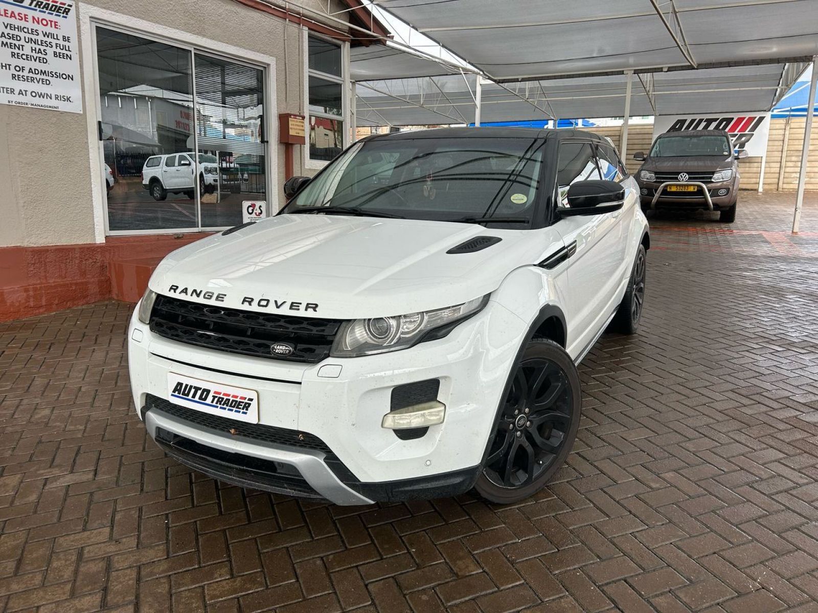 2014 Land Rover Range Rover photo 1