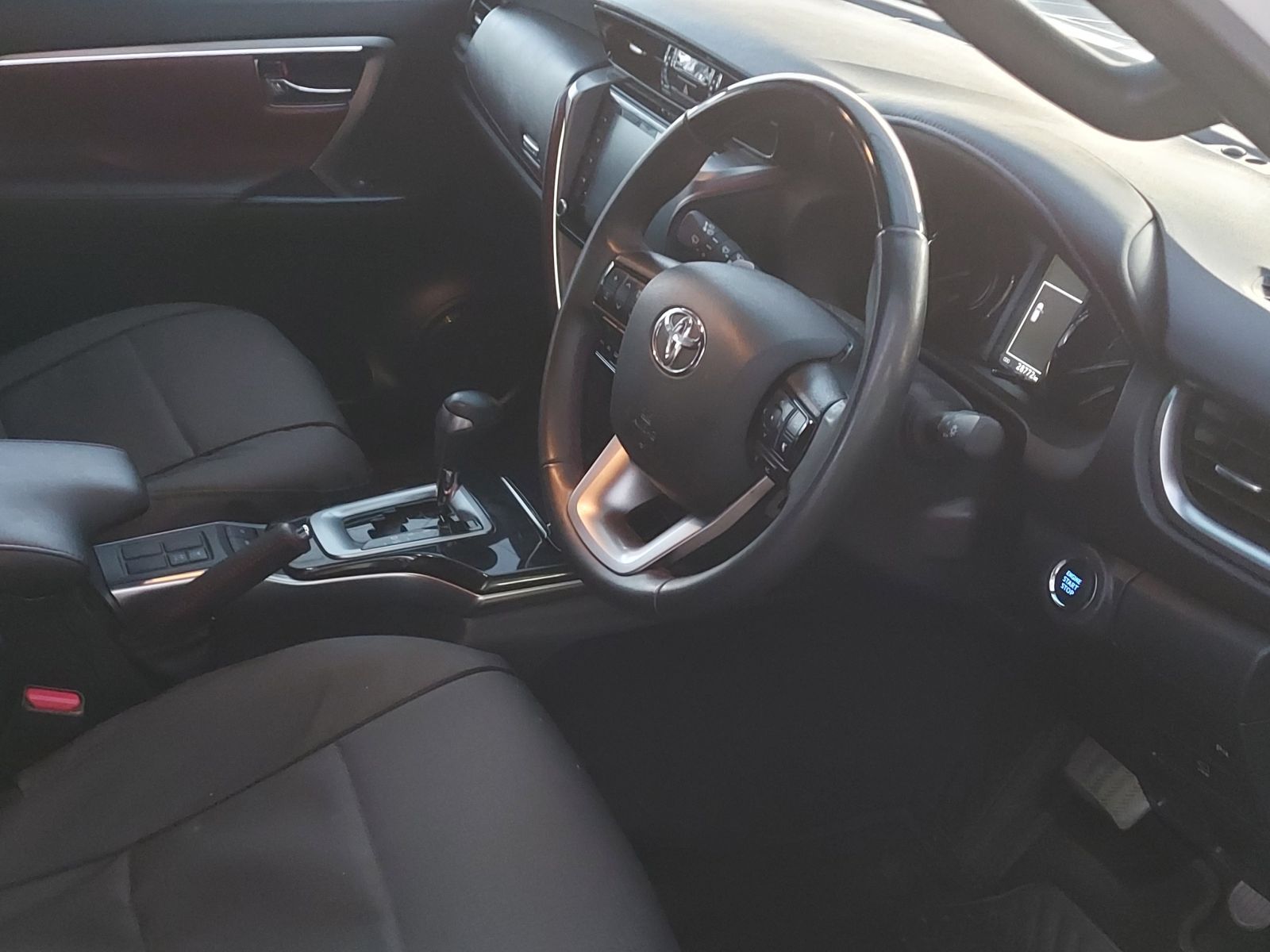 2023 Toyota Fortuner photo 11
