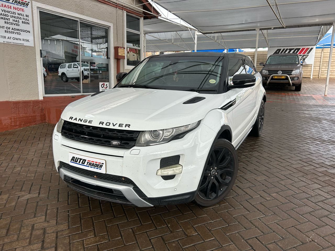2014 Land Rover Range Rover photo 1