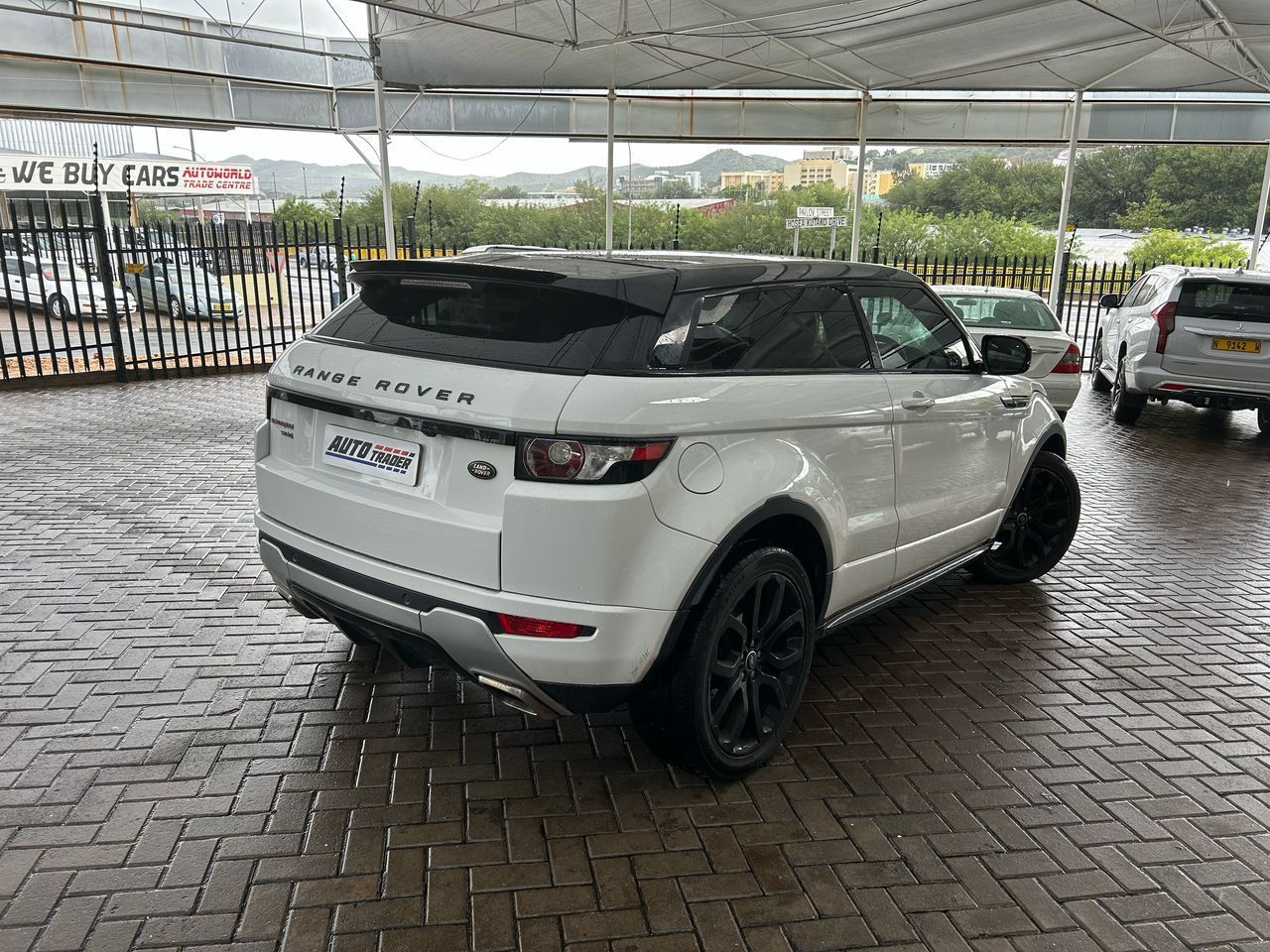 2014 Land Rover Range Rover photo 7