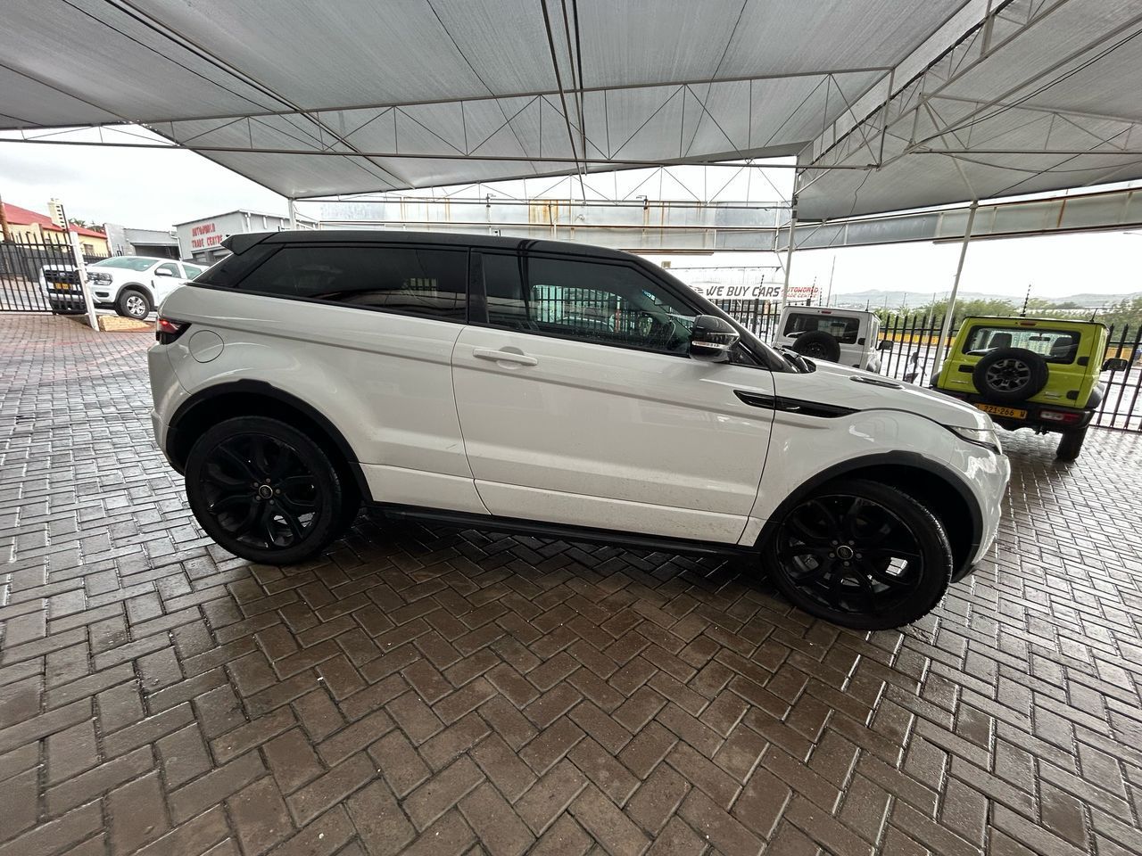 2014 Land Rover Range Rover photo 8